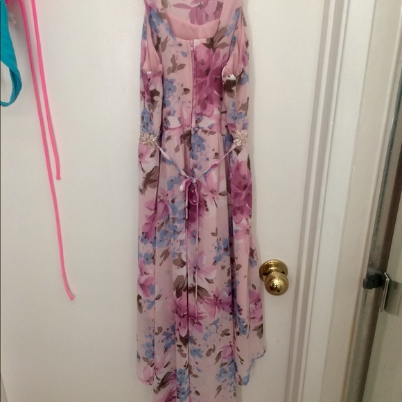 Dress - Picture 2 of 2